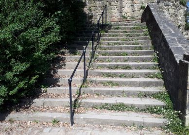 Subida al monumento de Urgul 