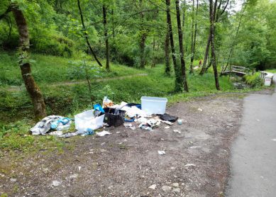 Basura en parque artxipi
