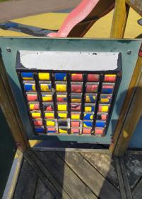 Suciedad parques infantiles