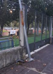 Farola peligrosa en el Ministerio de Anoeta