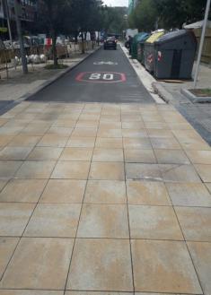 Por favor utilizar el material apropiado