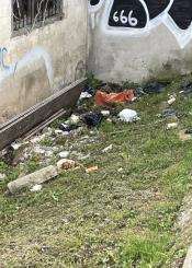 Amablemente pido por Dios se limpie el barrio