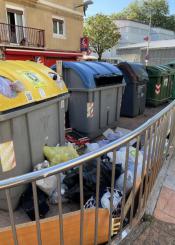 Multitud de basuras con mucho olor