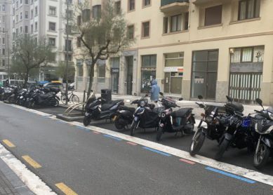 Garaje particular en espacio publico
