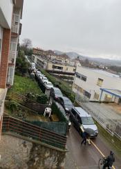 Zona mejor delimitada para que no aparquen coches