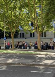 Parada de taxi en estación tren: 18,30