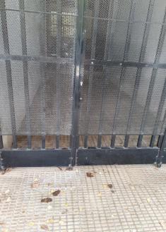 Larratxo entre incívicos y la dejadez del Ayuntamiento 