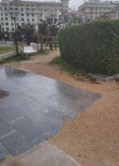 Los jardines de Ondarreta dan pena