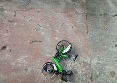 Bicis que aparcas y las vandalizan