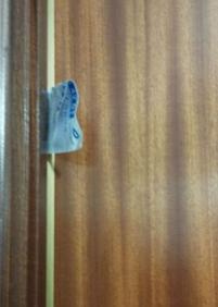 Papel de lectura del contador en la puerta