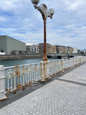 Mobiliario e infraestructuras en Donostia-San Sebastián