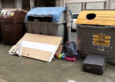 Iztieta parece un basurero