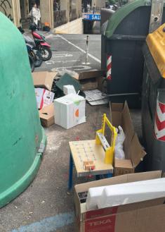 Basura calle Bermingham 23