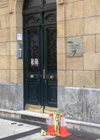 2 meses esperando la tapa de registro 
